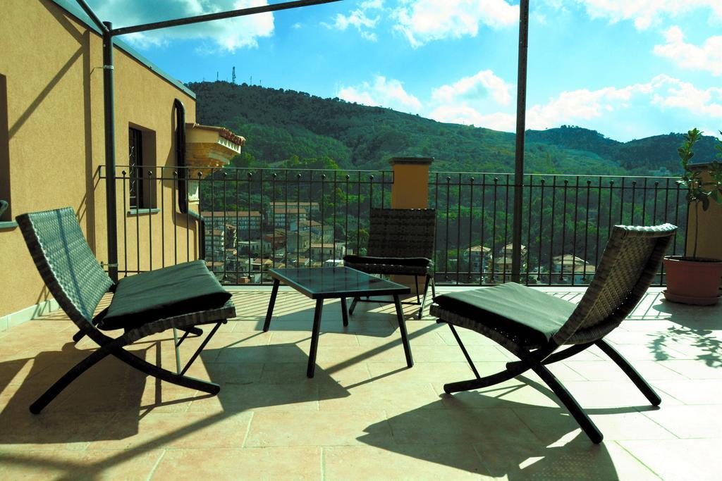 Cento Tari' Guest House Castiglione De Sicilia Eksteriør bilde