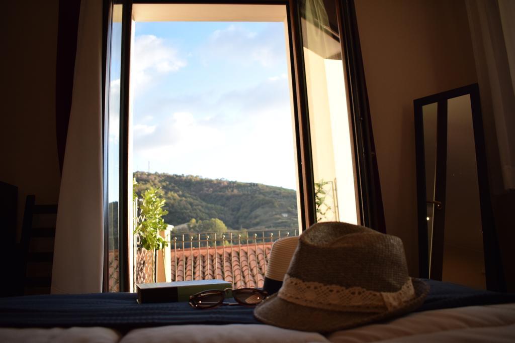 Cento Tari' Guest House Castiglione De Sicilia Eksteriør bilde