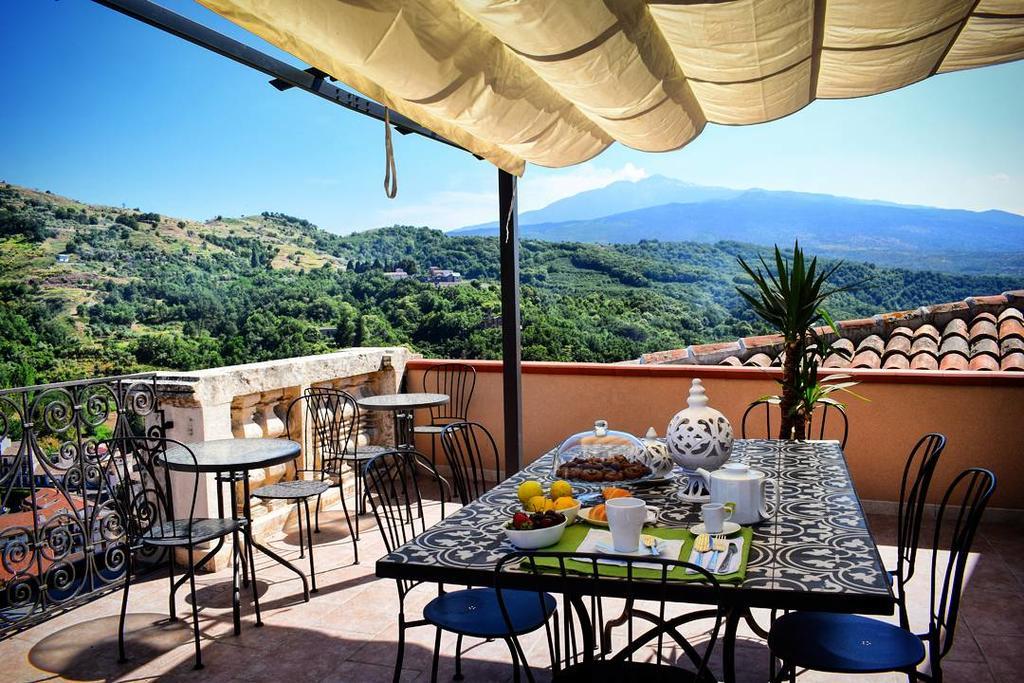Cento Tari' Guest House Castiglione De Sicilia Eksteriør bilde